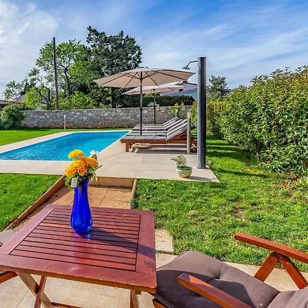 Holiday home 3 Bedroom Stunning In *